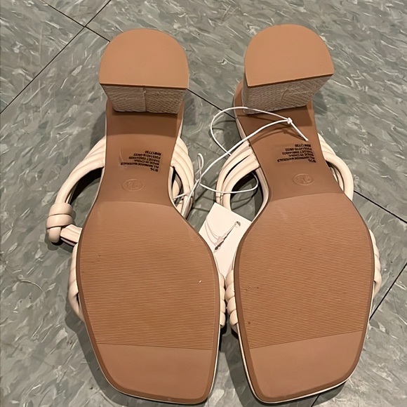 NWT A New Day IVORY ANIA MULE HEELS Women’s 9.5 SANDALS SHOES - Picture 8 of 8